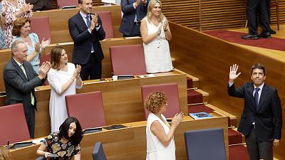 Mazón es investido presidente de la Comunidad Valenciana y liderará un Gobierno de coalición junto a Vox