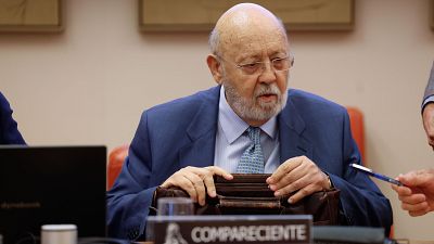 El PP llama a Tezanos a la comisión del Senado por "falsear" el CIS y este se defiende: "Espero desmentir los infundios"
