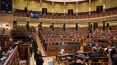 El PP pide que el Congreso debata el gasto en defensa y el PSOE insiste en que aún no se ha decidido el envío de tropas