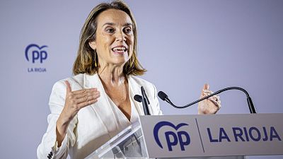 El PP pide a Sánchez que "rectifique" y se siente con Feijóo y afirma que negociar con Junts "no está sobre la mesa"