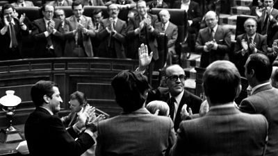 El PP ve en la desclasificación de los documentos del 23F otra "cortina de humo" y la izquierda lo considera "insuficiente"