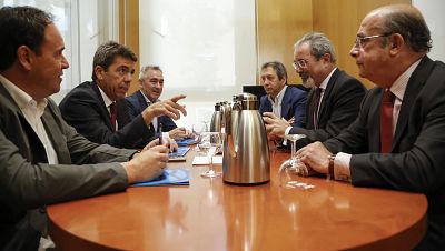 PP y Vox llegan a un acuerdo de gobierno de coalición en la Comunidad Valenciana