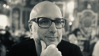 Los premios Eisner reconocen al español Javier Rodríguez y a la librería Akira de Madrid