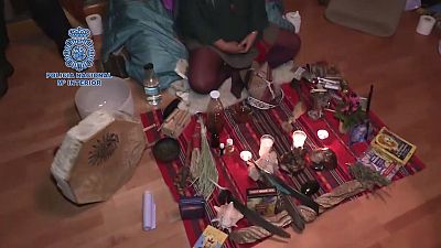 Legislación contra sectas: 300.000 firmas al Congreso | Ver Legislación contra sectas: 300.000 firmas al Congreso | Ver