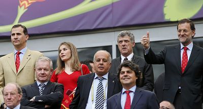 El príncipe Felipe y Mariano Rajoy asistirán a la final de la Eurocopa en Kiev