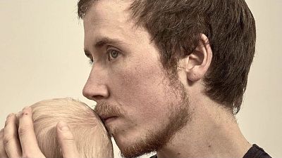 ¿Puede un hombre dar a luz? La increíble historia de Freddy McConnell en este documental
