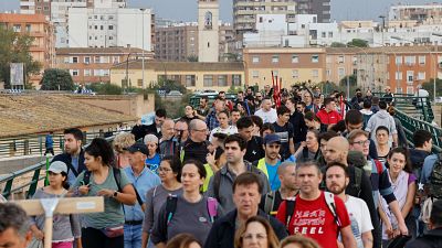 Un puente de solidaridad: Valencia se une para enfrentar la tragedia tras el paso de la DANA