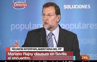 El líder del PP, Mariano Rajoy, ha pedido una reunión urgente del Pacto de Toledo para garantizar las pensiones y ha dicho que el PSOE "pone en duda las pensiones".
