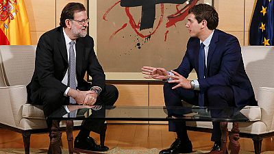 Rajoy ofrece a Rivera cinco propuestas de pacto de Estado, que también envía a Sánchez Rajoy ofrece a Rivera cinco propuestas de pacto de Estado, que también envía a Sánchez