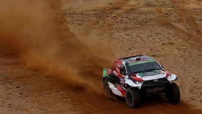 Al Rajhi gana, Al-Attiyah controla y Sainz ayuda a Ekstrom