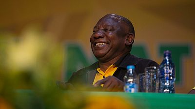 Ramaphosa, reelegido líder del CNA sudafricano a pesar de su presunta relación con un caso de corrupción