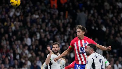 Real Madrid 1-1 Atlético de Madrid: Llorente enmudece el Bernabéu en un derbi que tampoco se libró de polémica
