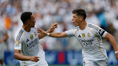 El Real Madrid saca carácter y gana al Pachuca con diez jugadores (3-1)