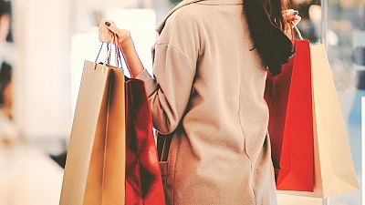 La temporada de rebajas cae un 53% en ventas por la pandemia