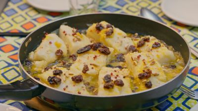 La recepta del bacallà amb mel, un llegat medieval de la cuina catalana