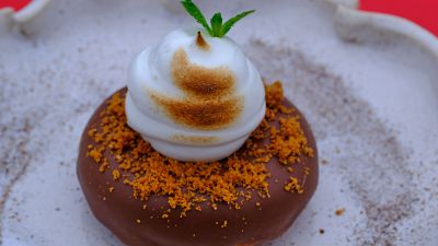 Receta de donut con cobertura de chocolate, merengue y galleta de MasterChef Junior 11