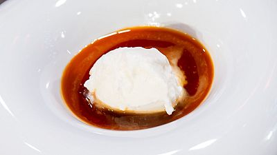 Receta de helado de leche con miel, toffee salado y cuajada de Ana de MasterChef 13