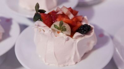 Receta de pastel de Elena File Pavlova en MasterChef 13