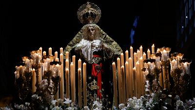 Recorrido por las procesiones de Semana Santa en España: de La madrugá de Sevilla a Os Caladiños de Ferrol