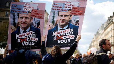 Macron vence pero no convence: el aval jurídico a la reforma de las pensiones choca con el rechazo de la calle