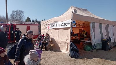 La Europa solidaria se vuelca en la frontera polaca: "La experiencia es abrumadora"