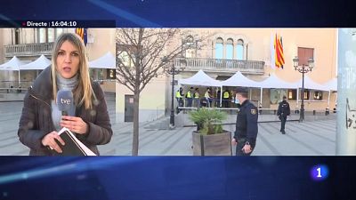 Almenys 5 detinguts a l'Ajuntament de Cornellà Almenys 5 detinguts a l'Ajuntament de Cornellà