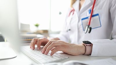 Así afectará la nueva ley del aborto a los sanitarios objetores de conciencia Así afectará la nueva ley del aborto a los sanitarios objetores de conciencia