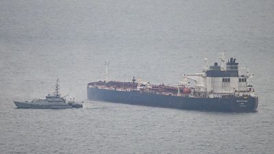 Petrolero "SHYRTUS" (LIMASSOL) operando como parte de la flota fantasma de Rusia, interceptado por fuerzas británicas en el canal de la Mancha. Petrolero "SHYRTUS" (LIMASSOL) operando como parte de la flota fantasma de Rusia, interceptado por fuerzas británicas en el canal de la Mancha.