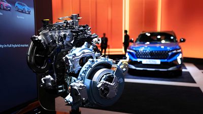 Las automovilísticas amenazan con recortes para presionar a la UE y que flexibilice su normativa de emisiones para 2030