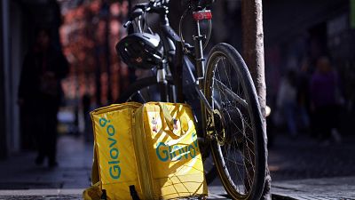 Los repartidores de Glovo arrancan su primer día de huelga contra los 750 despidos anunciados y los "abusos laborales"