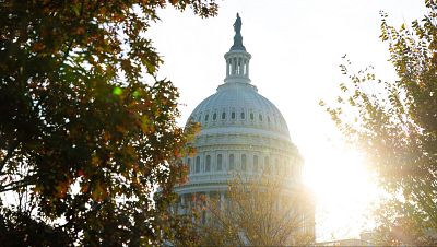 El Senado estadounidense avanza hacia un proyecto de ley para reabrir el gobierno federal