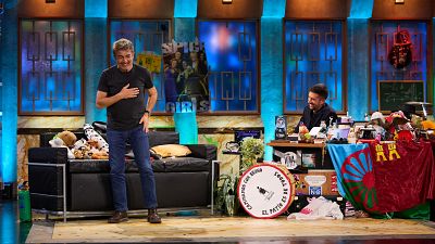 Ricardo Darín se moja sobre el papa Francisco y el papel de la mujer en la Iglesia | La Revuelta, completo