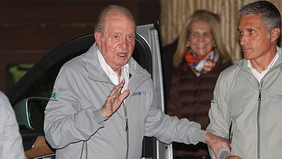 El rey emérito Juan Carlos I abandona Sanxenxo tras una semana de estancia