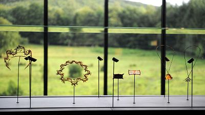 Roban 20 joyas valoradas en 4 millones de euros en el museo del icono de la joyería René Lalique