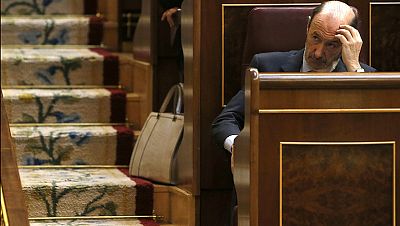 Rubalcaba: "Los presupuestos son económicamente ineficaces y socialmente injustos" - La tarde en 24h | Ver