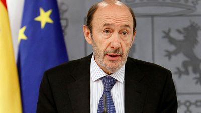 Rubalcaba no aclara si la Policía desalojará las acampadas del 15-M | Ver