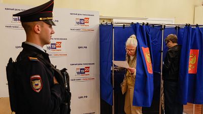 Rusia celebra sus primeras elecciones legislativas en guerra y sin la oposición: "No son competitivas, nunca lo han sido"