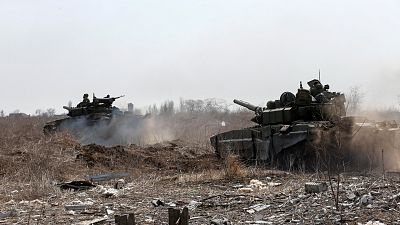 Rusia dice que la primera fase de su ofensiva en Ucrania está casi completa y se centrará ahora en el Donbás