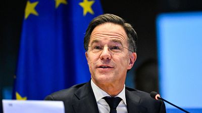 Rutte advierte a la Eurocámara: "Si alguien cree que Europa puede defenderse sin EE.UU., que siga soñando"