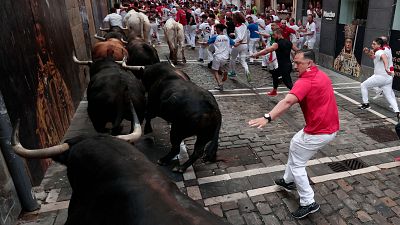 Resumen y vídeo completo del cuarto encierro de San Fermín 2024: tres heridos, ninguno por asta de toro