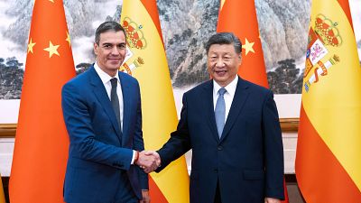 Sánchez traslada a Xi su interés por "resolver las diferencias" arancelarias entre China y la UE mediante el diálogo