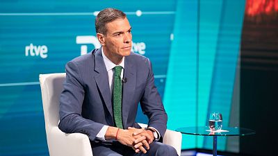 Sánchez insiste en que "algunos jueces hacen política" y el PP ve un "mensaje bolivariano" que "denigra la democracia"