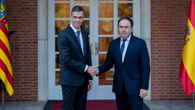 Sánchez acuerda con Pérez LLorca crear una comisión para la recuperación por la dana - Diario 24 | Ver