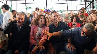 Sánchez y Zapatero arropan a Montero en el arranque de campaña en Andalucía: "Hay partido y lo vamos a ganar"
