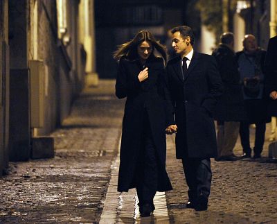 Sarkozy conquistando a Bruni: "Estaríamos mejor que Marilyn y Kennedy"