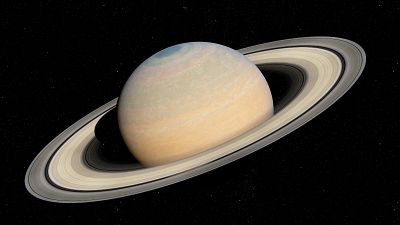 Saturno, primer planeta con más de cien lunas tras descubrirse 62 nuevas que orbitan a su alrededor