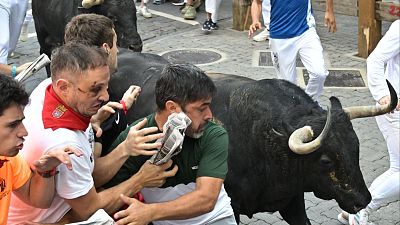 El segundo encierro de San Fermín 2026, los toros más peligrosos llevan la nobleza a la carrera: vídeo completo de la carrera