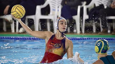 Paula Crespí, en un partido de la selección femenina de waterpolo