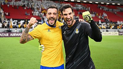 Regreso triunfal de Sergio Rico a los campos de fútbol