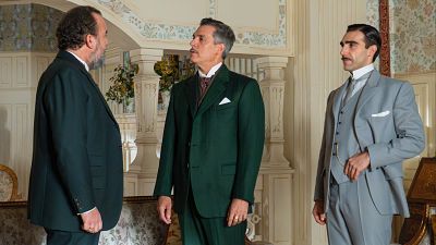 La Promesa - El duque de Carvajal y Cifuentes llega al palacio - La promesa | Ver La Promesa - El duque de Carvajal y Cifuentes llega al palacio - La promesa | Ver